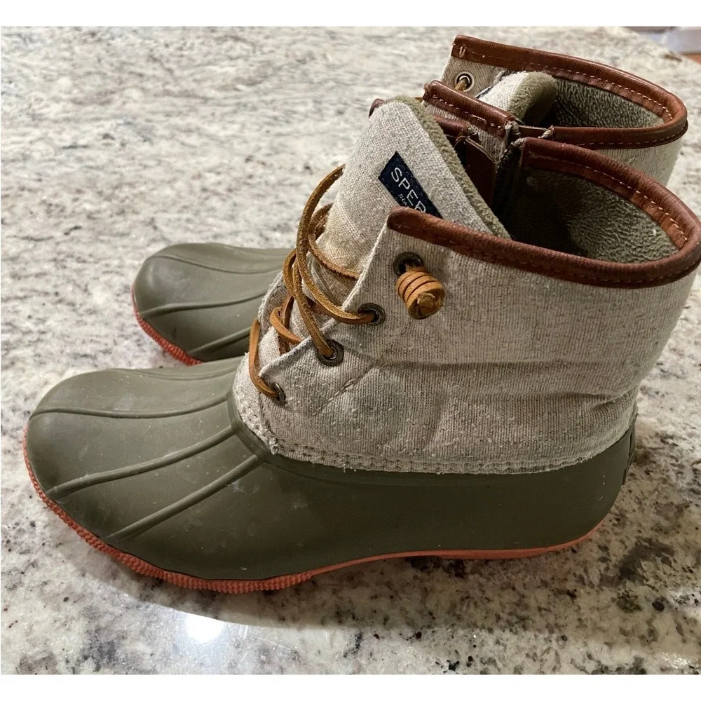 Sperry Saltwater Duck Boots Olive Green Tan Coral STS95346 Womens 9M